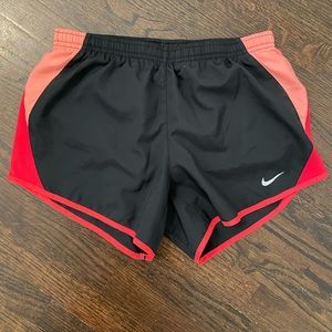 2 Nike Dry-Fit wmns shorts bundle